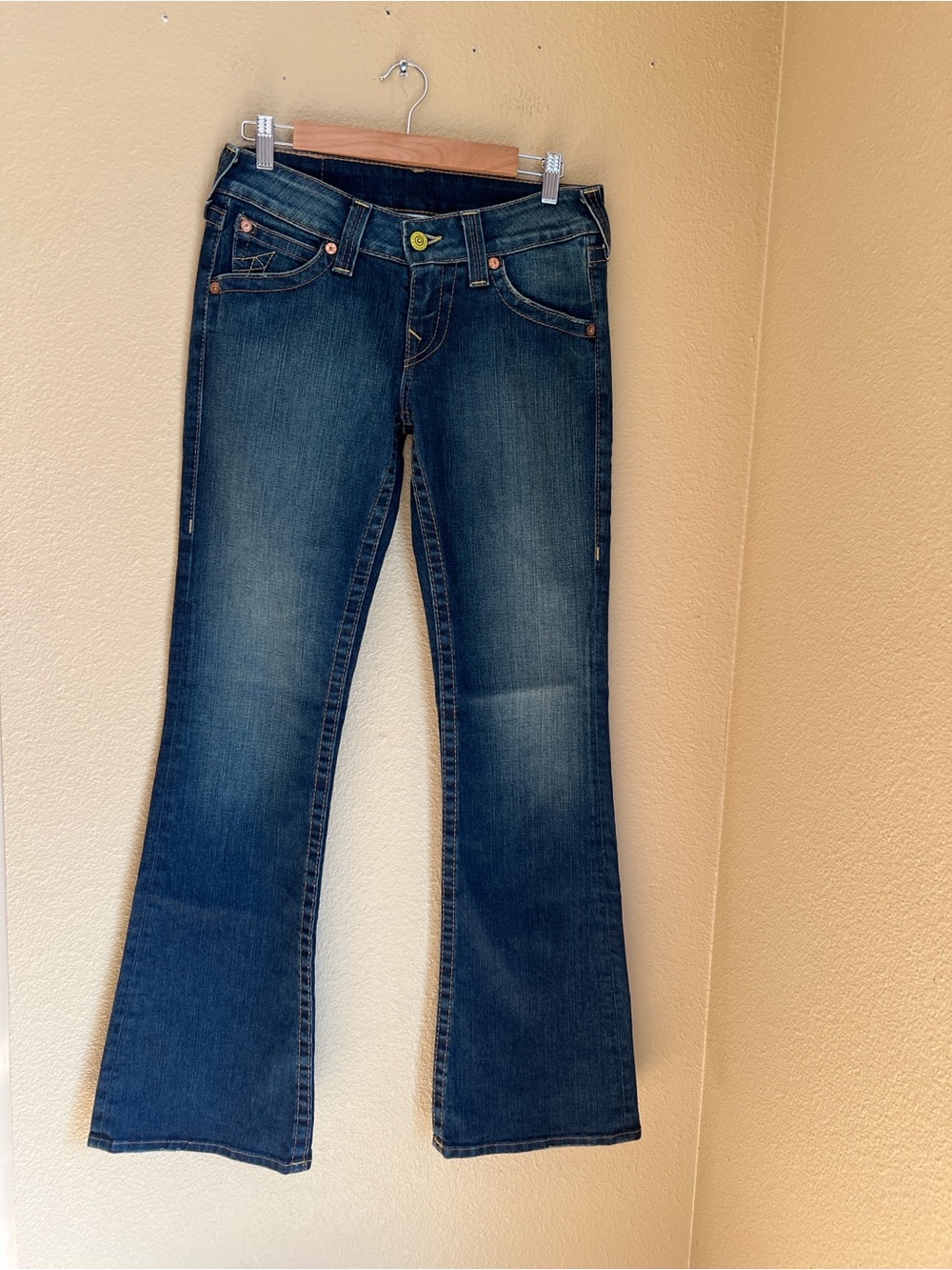 True Religion Jeans Low-Rise Flare NWOT 29 USA
